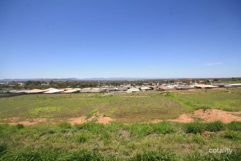 23 Chant Dr, Rosenthal Heights, QLD 4370