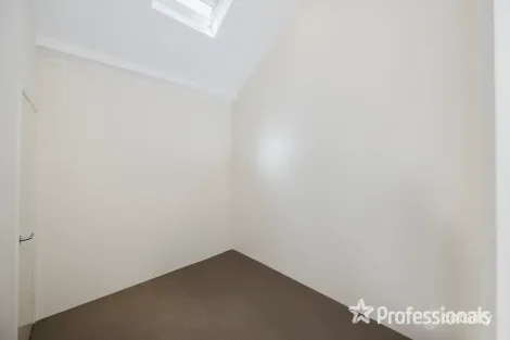 Property photo of 42 Delapre Drive Ellenbrook WA 6069