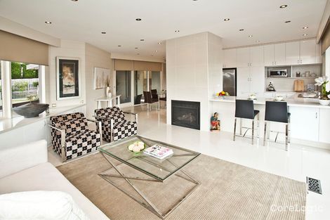 Property photo of 4 Stirling Crescent Glen Waverley VIC 3150