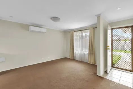 Property photo of 2/4 Walter Street Cranbourne VIC 3977