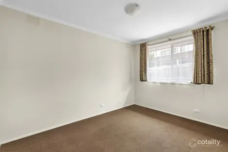 Property photo of 2/4 Walter Street Cranbourne VIC 3977