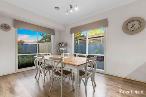 Property photo of 7 Cider Link Pakenham VIC 3810