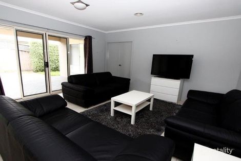 Property photo of 1/13 Hewat Drive Highton VIC 3216