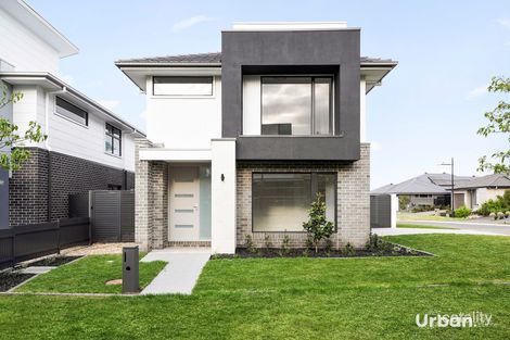 1 Madigan St, Oran Park, NSW 2570