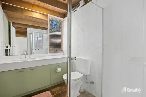 Property photo of 16 Scullys Lane Heathcote VIC 3523