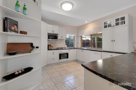 Property photo of 28 Teagarden Street Eight Mile Plains QLD 4113
