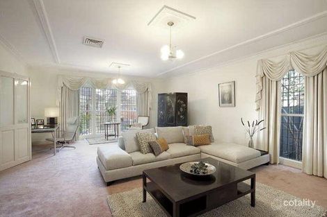 Property photo of 26 Evans Court Toorak VIC 3142