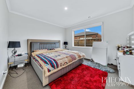 Property photo of 12 Cinnamara Circuit Tarneit VIC 3029
