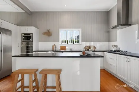 Property photo of 30 Moreton Street Norman Park QLD 4170