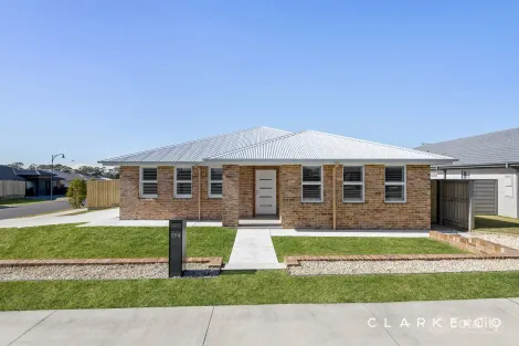 Property photo of 194 Settlers Boulevard Chisholm NSW 2322