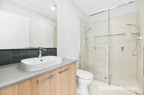 Property photo of 345B Centre Road Berwick VIC 3806