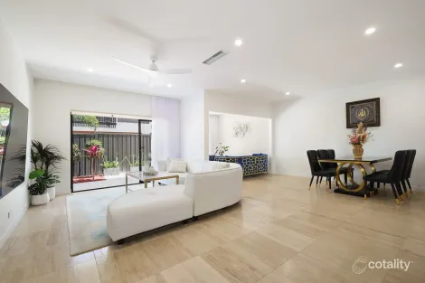 Property photo of 3/3 Enid Avenue Southport QLD 4215