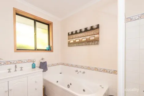 Property photo of 1/5 Ross Place Mount Stuart TAS 7000