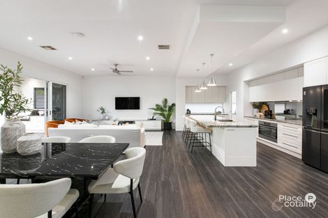 Property photo of 22 Meridian Street Coorparoo QLD 4151