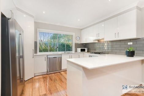 Property photo of 2/22 Elms Road Mooroolbark VIC 3138