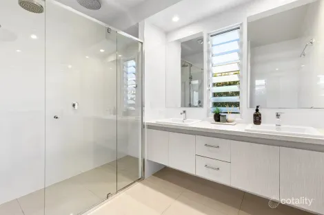 Property photo of 5 Agnes Place Bli Bli QLD 4560