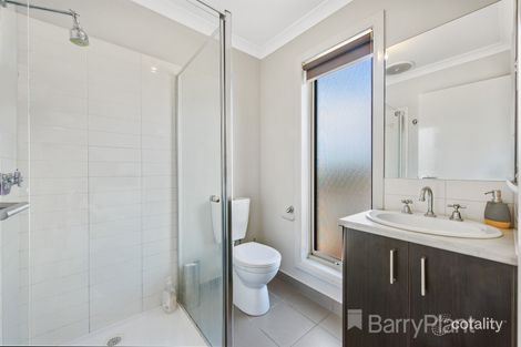 Property photo of 15/20-22 Roslyn Park Drive Harkness VIC 3337