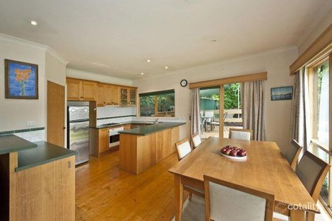 Property photo of 7 Stowe Avenue Greensborough VIC 3088