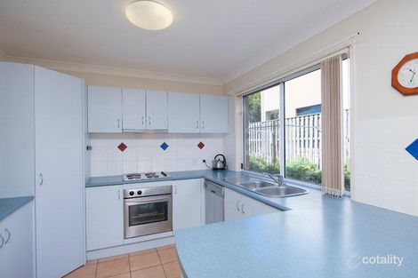 Property photo of 1/8 Crosby Avenue Pacific Pines QLD 4211