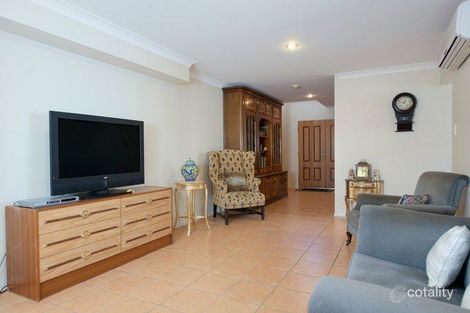 Property photo of 1/8 Crosby Avenue Pacific Pines QLD 4211