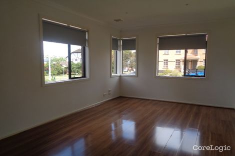 Property photo of 73 Ravenhill Boulevard Roxburgh Park VIC 3064