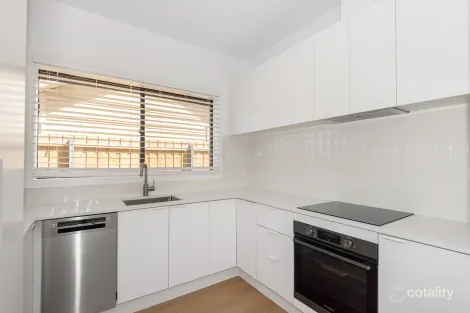 Property photo of 13 Overton Road Seaford VIC 3198