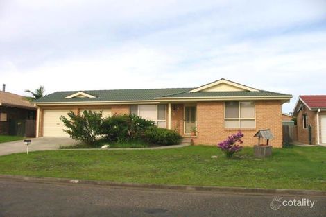 16 Molong Rd, Old Bar, NSW 2430