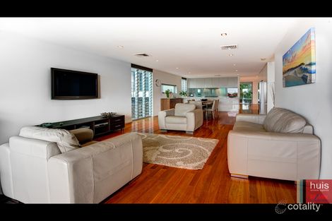 Property photo of 40 Boundary Road Camp Hill QLD 4152