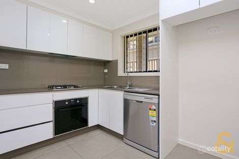 Property photo of 2/172 Canberra Street St Marys NSW 2760