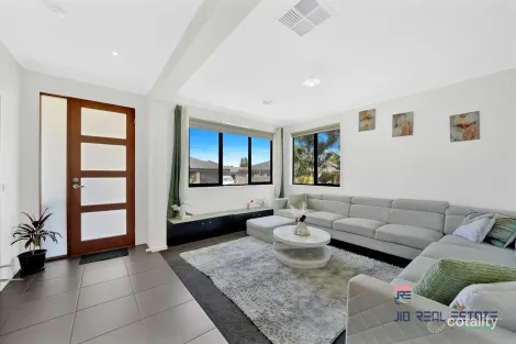 Property photo of 54 Albert Drive Melton South VIC 3338