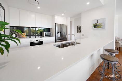 Property photo of 5069 Saint Andrews Terrace Hope Island QLD 4212