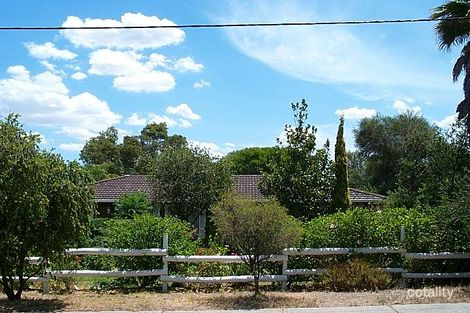 15 Brigalow Way, Lesmurdie, WA 6076