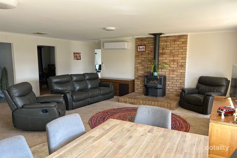 Property photo of 2 Poplar Drive Numurkah VIC 3636