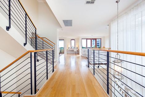 Property photo of 18 Enderby Close North Coogee WA 6163