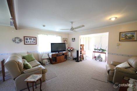 Property photo of 18 Lavercombe Drive Kallangur QLD 4503