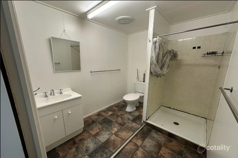 Property photo of 4/142 Wren Street Longreach QLD 4730