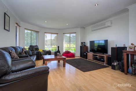 Property photo of 35 The Boulevard Gisborne VIC 3437