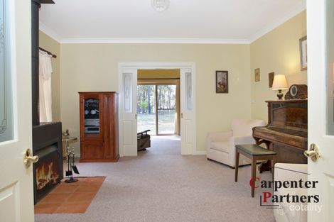 Property photo of 7 Dominica Place Hill Top NSW 2575