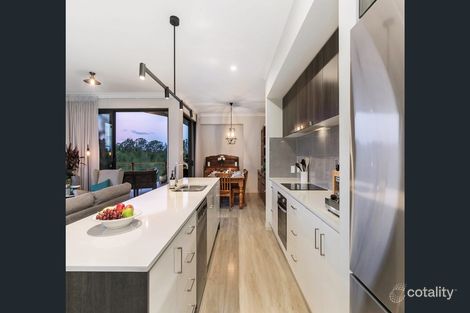 Property photo of 43 Whitsunday Circuit Pimpama QLD 4209