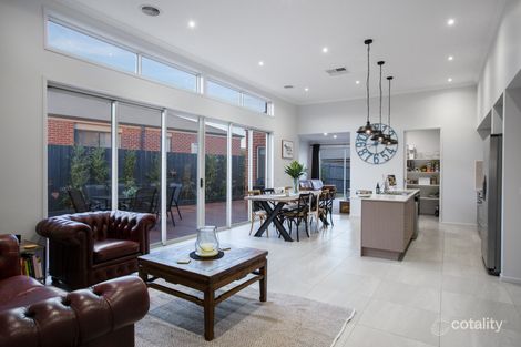 Property photo of 10 Eagle Ridge Gisborne VIC 3437