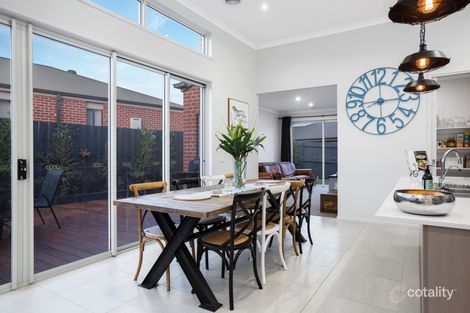 Property photo of 10 Eagle Ridge Gisborne VIC 3437