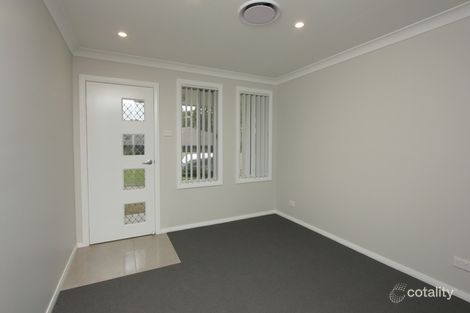 Property photo of 2/7 Conder Crescent Metford NSW 2323