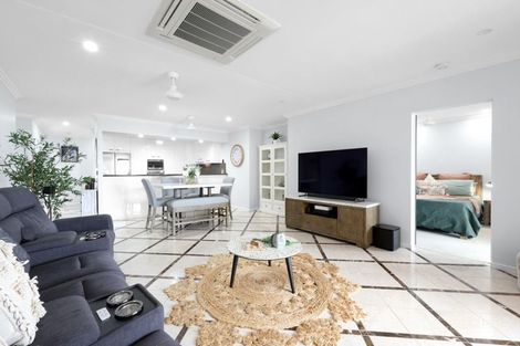 Property photo of 21/9 Megan Place Mackay Harbour QLD 4740
