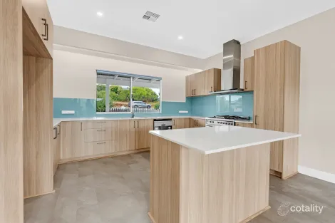 15 Coronation Dr, Binningup, WA 6233