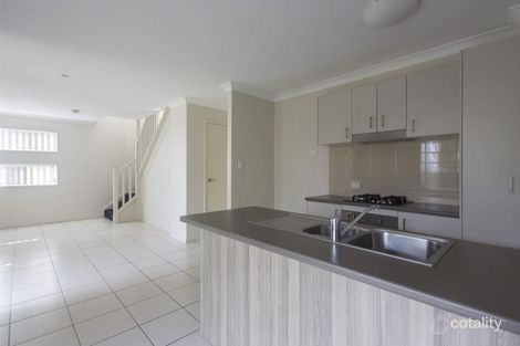Property photo of 2/5 Copper Parade Pimpama QLD 4209