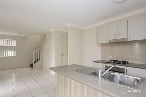 Property photo of 2/5 Copper Parade Pimpama QLD 4209
