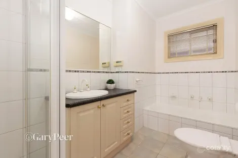Property photo of 284 Tucker Road Ormond VIC 3204
