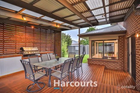 Property photo of 25 Fallingwater Drive Pakenham VIC 3810
