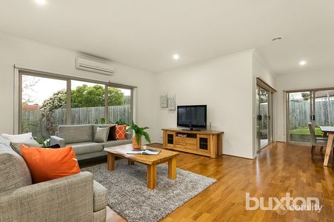 Property photo of 2/4 Lenna Court Chadstone VIC 3148