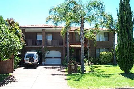 15 Bramwell Rd, Noranda, WA 6062